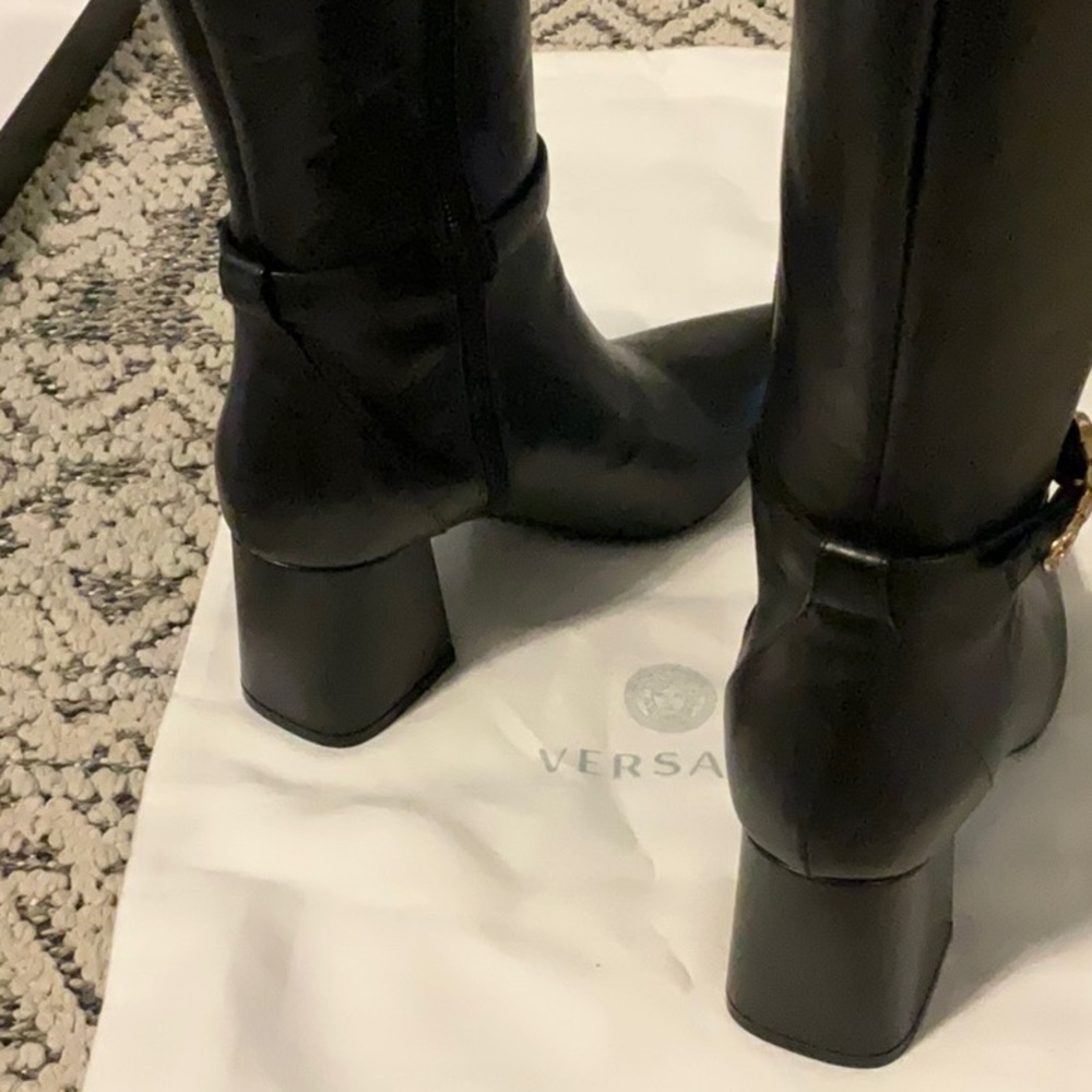 NIB Versace Boots - Picture 9 of 15